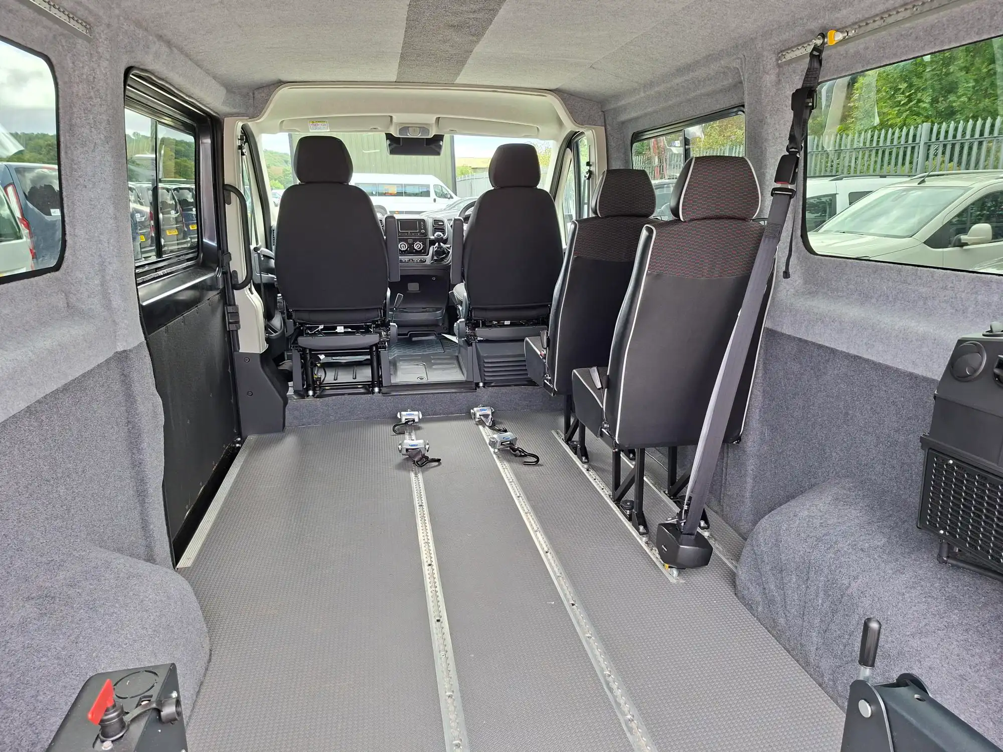 J42120 9