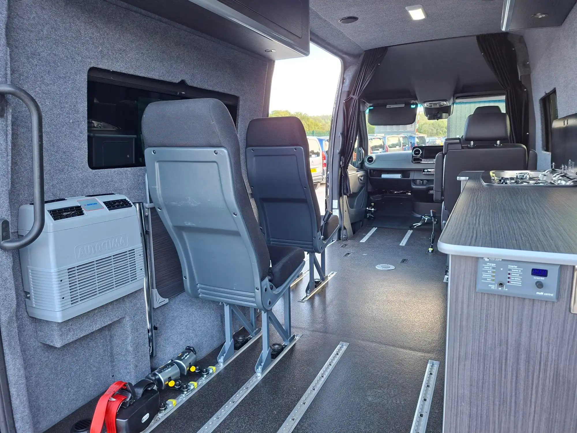 J47120 14