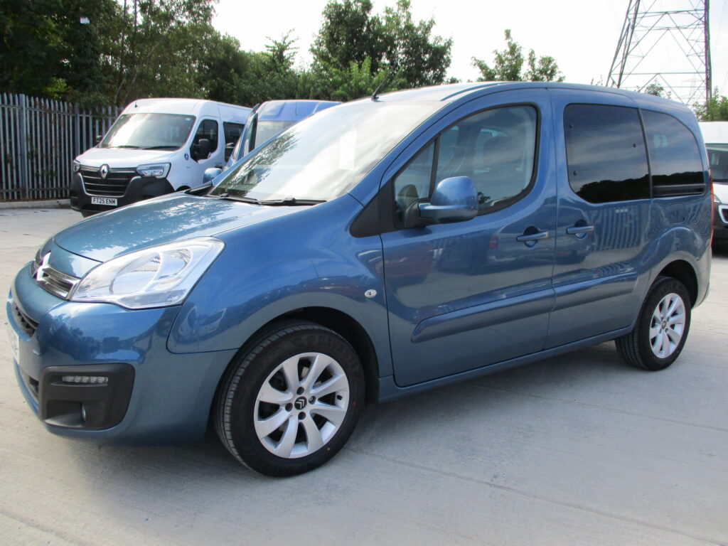 Citroen Berlingo 5 Door 1.6BlueHDi 100 Fmly Pack Feel J46773